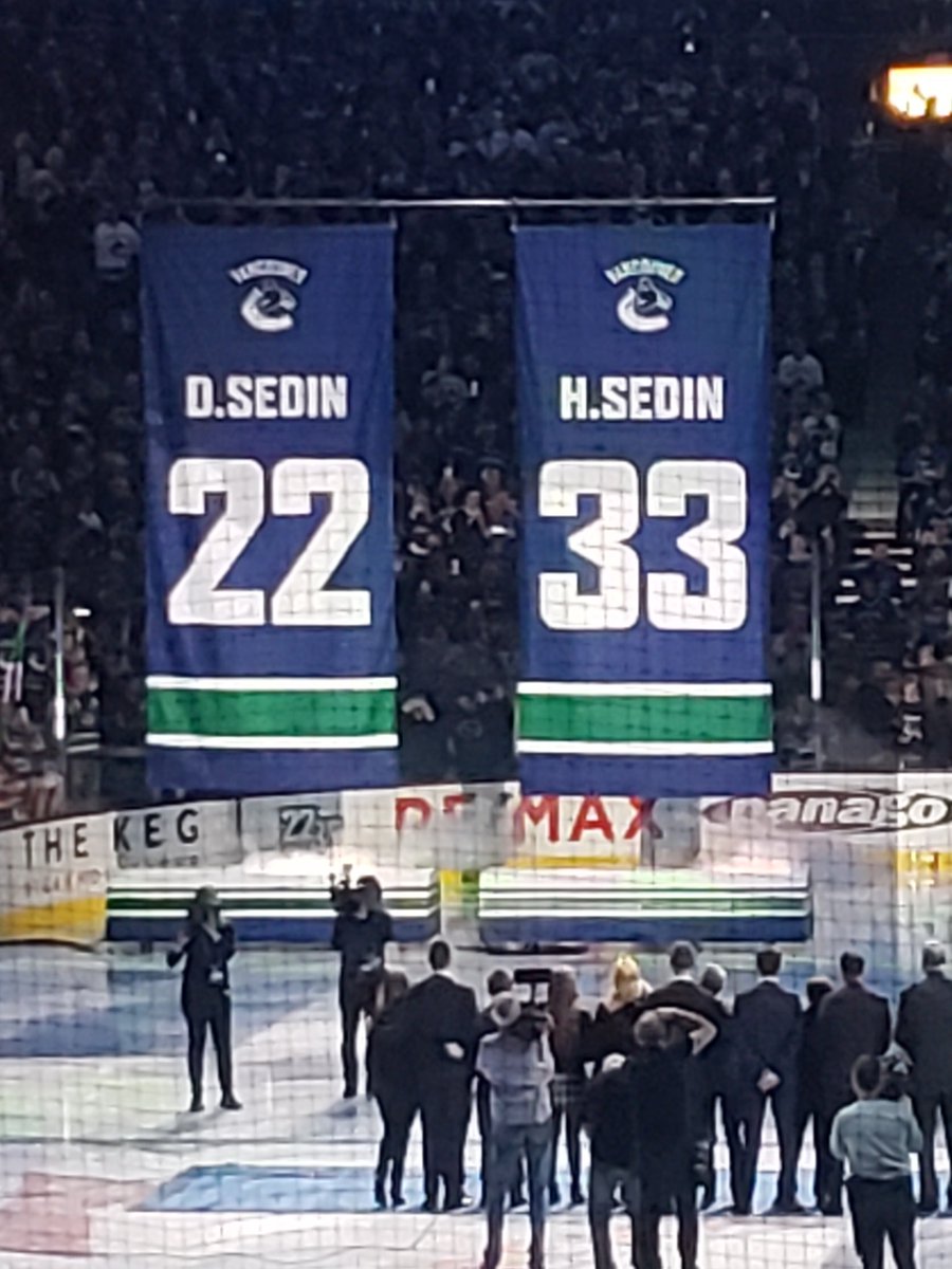 vantagedrywall's tweet photo. @TSN_Sports Sedins retirement night. Not the worst way to close out live events for a while https://t.co/OKmx3UBnde