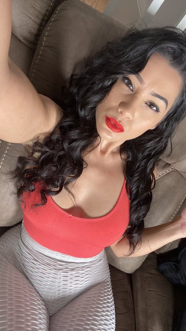 Lookin thicka than a snika in this one! https://t.co/rQrNAS5WzZ<a href="/tag/futa"class="tags"><span>#futa</span></a>