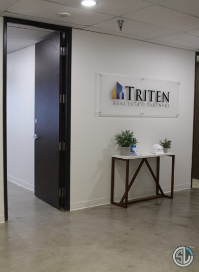 Here is a taste of what you can expect with a newly renovated Triten Real Estate Partners office! With sealed concrete floors and bright finishes throughout, you know the rest of the space will be just as chic.

#slresto #modernoffice #fitout #dallasoffice #dallas #renovation