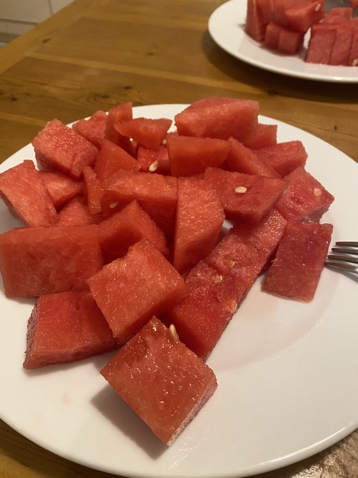 Love watermelon! have you tried it already this season? https://t.co/t1xYxSJMJu