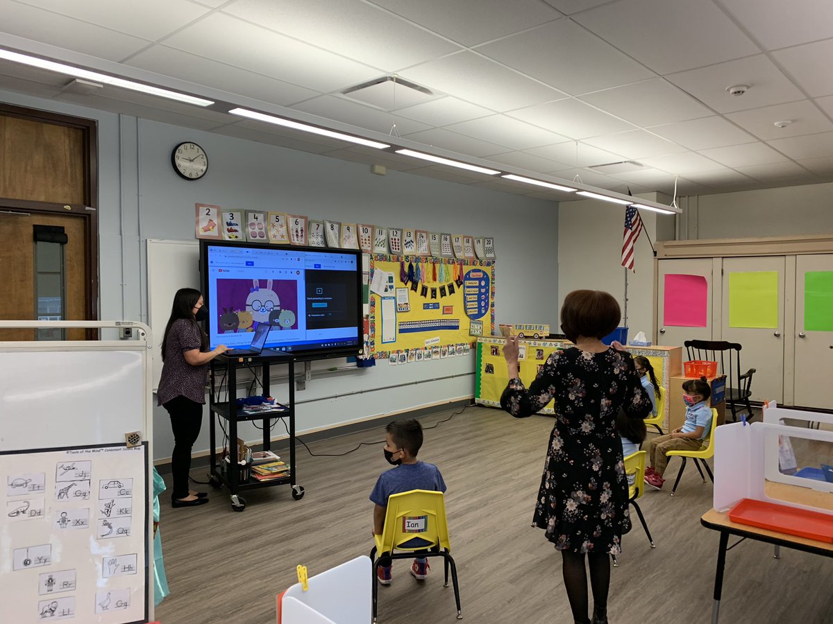 Ms. Stacey tweet media