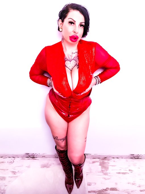 I wish you a great start into the week! Check my https://t.co/efsppYcfgq for XXXtreme uncensored Content<a href="/tag/love"class="tags"><span>#love</span></a><a href="/tag/rayban"class="tags"><span>#rayban</span></a><a href="/tag/michaelkors"class="tags"><span>#michaelkors</span></a><a href="/tag/pink"class="tags"><span>#pink</span></a><a href="/tag/berlin"class="tags"><span>#berlin</span></a><a href="/tag/white"class="tags"><span>#white</span></a>