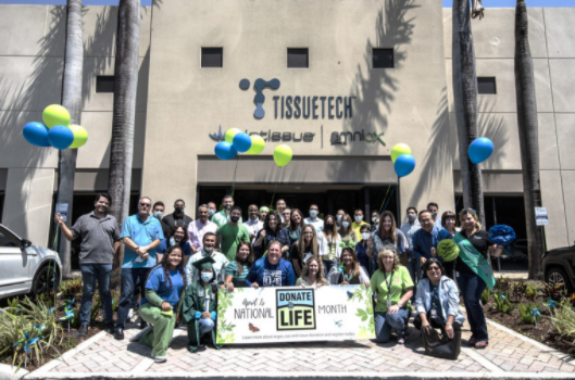BioTissueInc's tweet photo. We are proud to announce that we are a Donate Life℠ Partner! We kicked off our partnership by celebrating Donate Life National Blue and Green Day last Friday, April 16th, in honor of those who have helped heal lives through the gift of tissue donation.
https://t.co/7gTlRmzgqt https://t.co/5Qf3LsHFyG