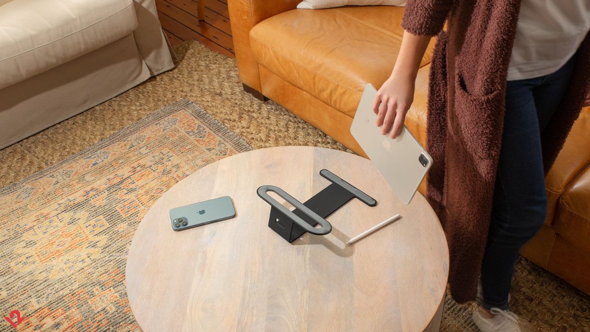 twelvesouth's tweet photo. "The #ParcSlope is small and light enough to move around your home or #office, allowing you to be productive anywhere dependent on the task you’re completing." Thanks for sharing @WhatGadgetUK Shop here https://t.co/foP6Dt48hV #TwelveSouth #iPadStand #MacBookStand https://t.co/iLlfUh7KNS