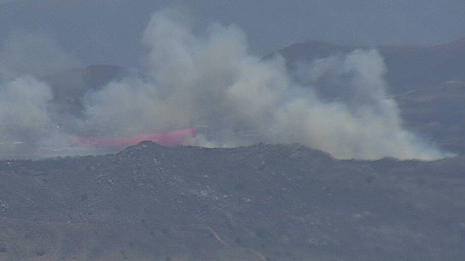 engineco16's tweet image. Tanker 169 enroute then dropping. #ChicoFire Gavilan Rd x/Bonita, Lake Matthews area. @CALFIRERRU