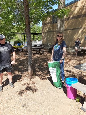 ForsythDemGA's tweet photo. Thanks to everyone who came out to make our Earth Day Event at Sawnee Elementary School a wonderful success. Sometimes you just have to play in the dirt and have some fun! https://t.co/coRcP76oD0
