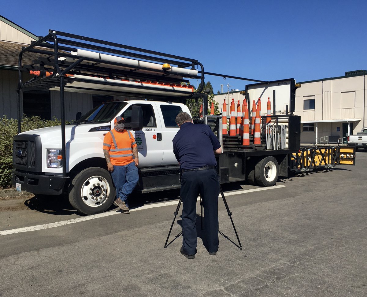 ChappellesTow's tweet photo. Tow truck driver, David Rios is thankful to be alive, a driver crashed into a vehicle he was hooking up to tow on I-5. Cory from TLC &amp; Patrick from WSDOT are both thankful to be standing today, being hit on the roadways as well.  Please, #slowdown  #moveover 
 @wsdot_sw
 @CCFD6 https://t.co/r5o6El3a2r