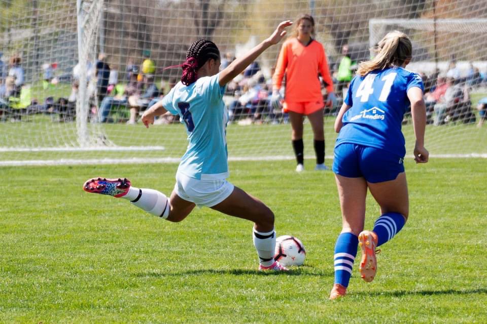 Poetrie_B's tweet photo. I was gifted an amazing opportunity to guest play w/ @MidCityLionsFC (U19 – MN) in the Blue Chip College Showcase this weekend. We’re #Vegas bound! 🏆

#poetrieinmotion #melaninpoppin #grateful #soccer #futbol #wsoc #nwsl #nwsl2cincy #uswnt #futurerookie #fcc #ambidextrous 💍⚽️✨ https://t.co/Ju7mbYG2Py