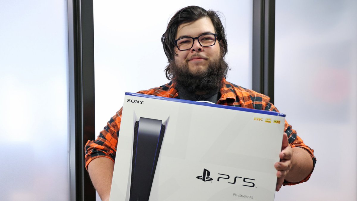 Neumontu's tweet image. Congrats to Zachary Lesniewski for winning this week's perfect attendance raffle and taking home a PS5! 🎉🎮
#neumont #nccs #computersciencestudent