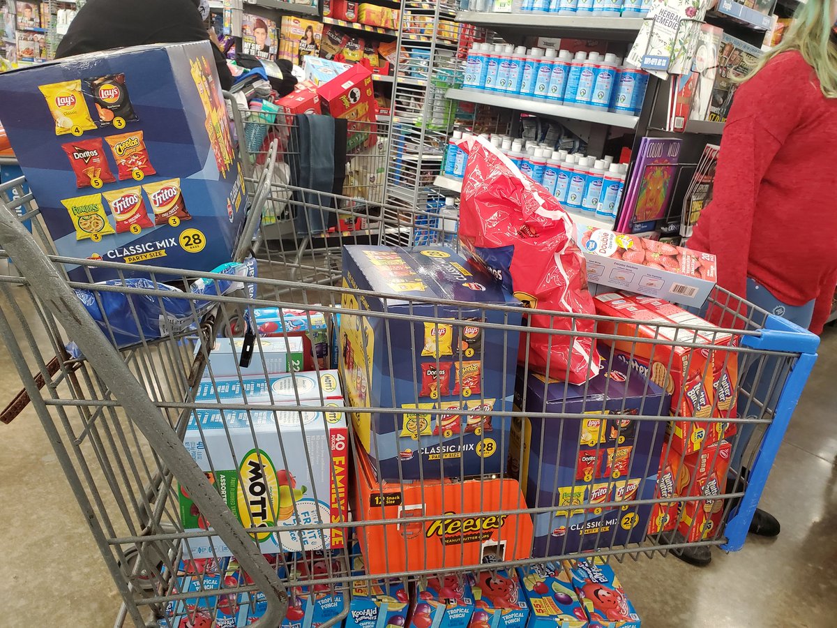 Shopping with 2 of my <a href="/KCVA_kcps/">KCPS Virtual Academy</a> favorites!!! Buying all kinds of goodies for our kids for testing prizes! #WatchUs #WhatEverItTakes #LetOurKidsShine #BuiltForThis #SoMuchFun #LivingOurBestLife ❤