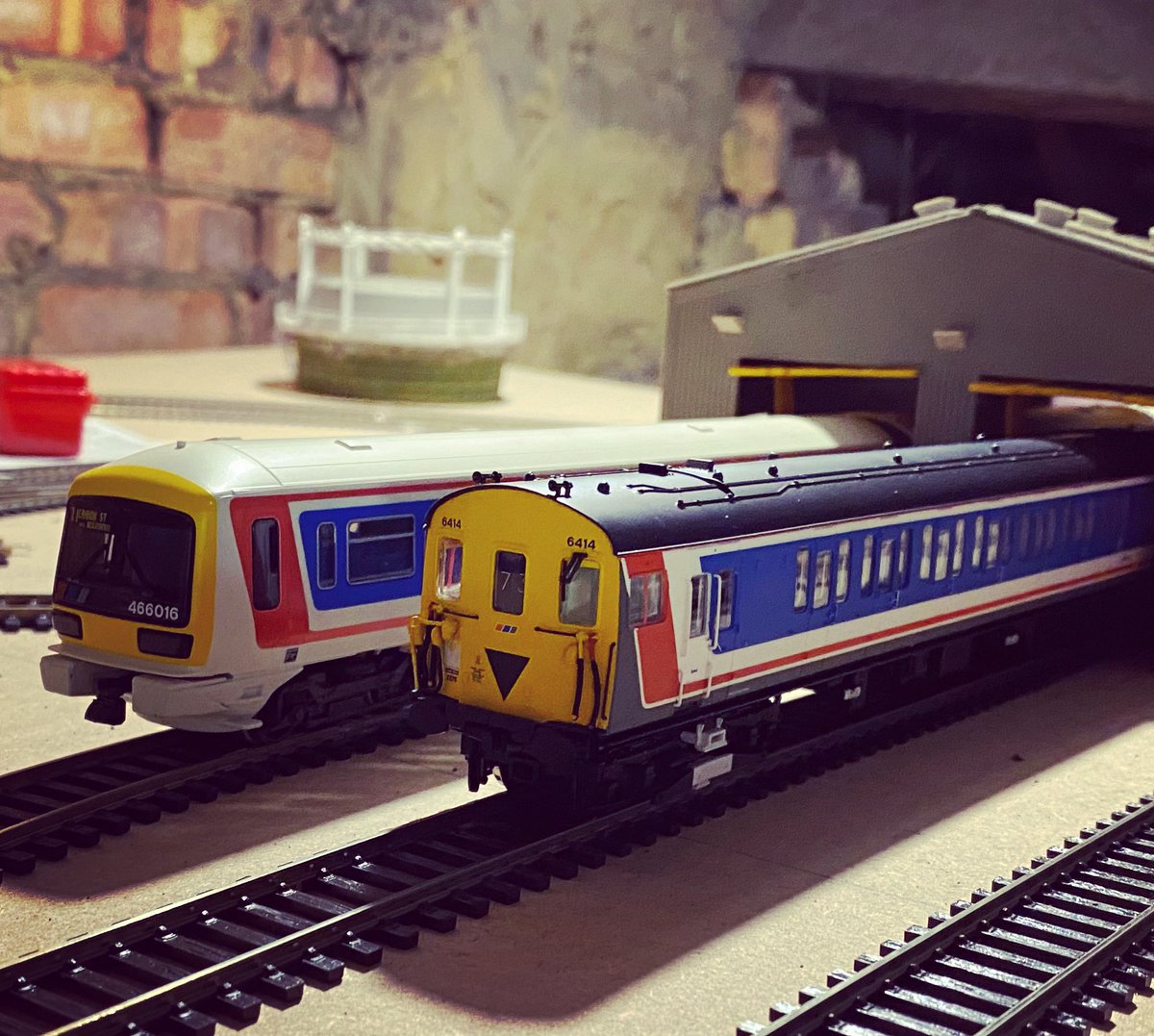 NSEMatt's tweet image. Just how I remember the good old days #TMRGUK #Class466 #class416 #NSE