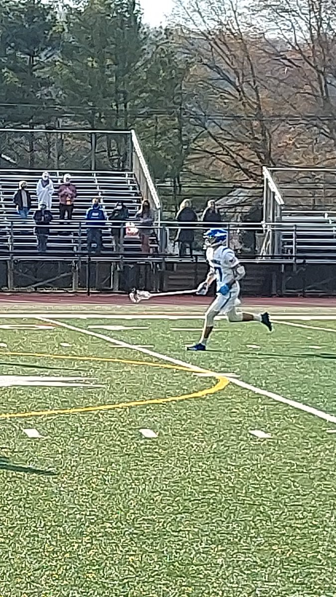 Jacob White scores Streaks 4 and Gill 9...4:33 left..