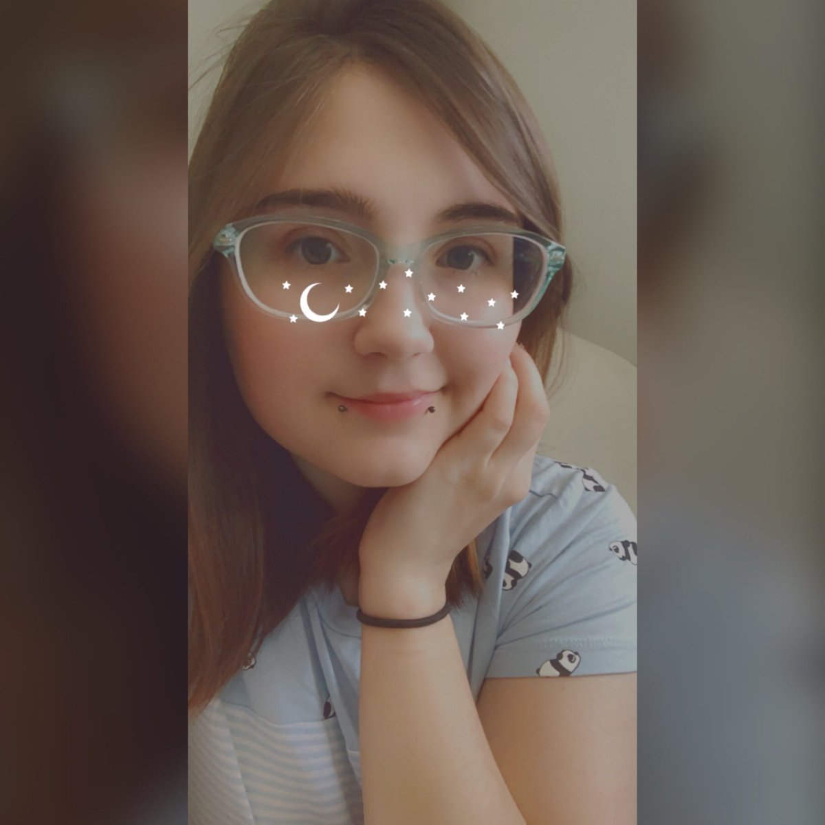 Tabitha_Ball_'s tweet photo. New glasses! Finally can see again! 🦕 #new #glasses https://t.co/nInpEIgcpL