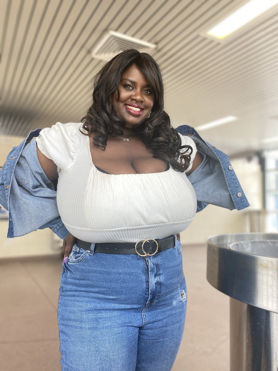 Onamning erotik fotosuratlari Porno: Chol yosh ayolni sikadi