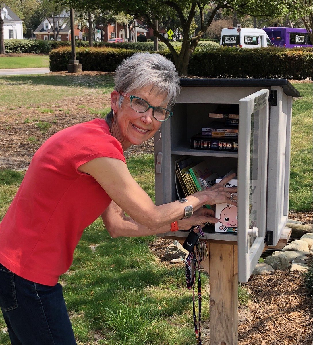 EcuLehe's tweet photo. Did you know, LEHE’s Terry Atkinson is behind 33 of our area’s little free libraries? 

Little Library Map: https://t.co/47wkg1nvMy

#Literacy #ECU #BookAccessMatters https://t.co/MrGH7GgVUj