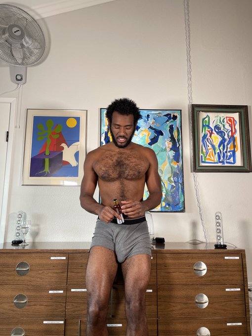 Weather getting warmer that&rsquo;s heavy dick szn ‼️‼️‼️ https://t.co/3F5gG1NfwB<a href="/tag/mvsales"class="tags"><span>#mvsales</span></a>