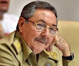 DrRobertoMOjeda's tweet photo. Merecido y sentido agradecimiento a quien nos inspira por su lealtad, modestia y ejemplo de un hombre en #Revolución. A él nuestro eterno compromiso por la confianza depositada en la continuidad, #RaúlEsRaúl. #SomosCuba #CubaViva https://t.co/HITi8gIKyV