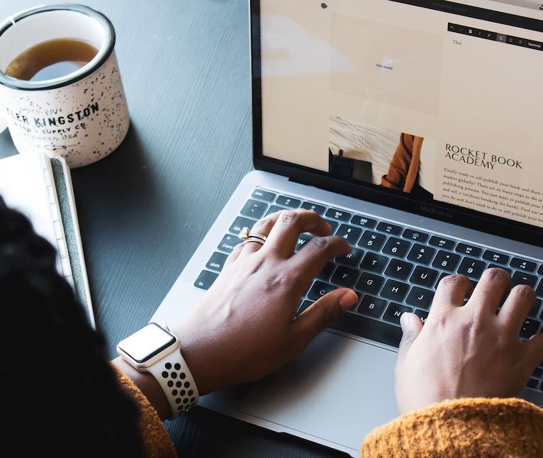 Swap your office for a spacious room that looks out at the Adirondack Mountains with our Work &amp; Play offer! 👉 bit.ly/3gnSDkU