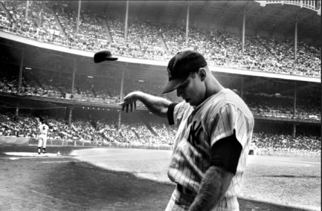 BaseballQuotes1's tweet image. During my 18 years I came to bat almost 10,000 times. I struck out about 1,700 times and walked maybe 1,800 times. 

You figure a ballplayer will average about 500 at bats a season. That means I played seven years without ever hitting the ball. -Mickey Mantle