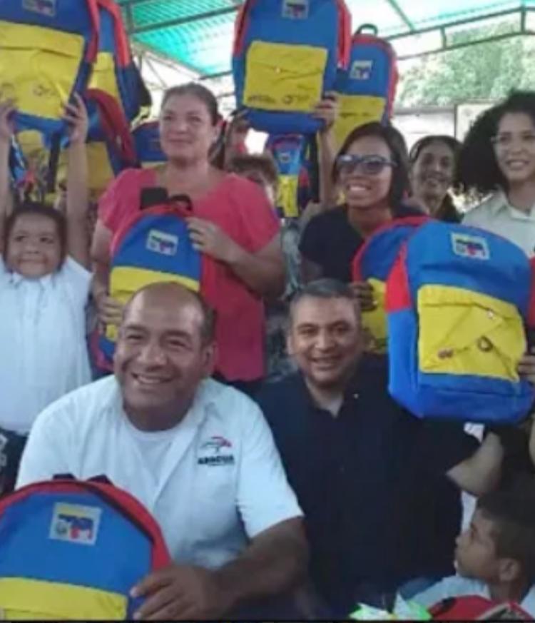 Lamentamos la partidos física de nuestro hermano de lucha Pedro Bastidas ¡Honor y Gloria! Los que mueren por la vida no pueden llamarse muerto ¡Hasta La Victoria Siempre! 

<a href="/dcabellor/">Diosdado Cabello R</a> <a href="/RMarcoTorres/">Rodolfo Marco Torres</a> <a href="/GobiernoAragua_/">Gobierno Aragua</a> <a href="/Mary_RomeroP/">EP</a>