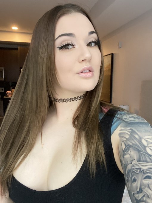 Watch My Alter Ego's leaked NSFW photo on TwXstars