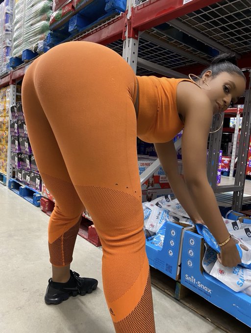 I bend over for the best things https://t.co/eF1QyEHkfS