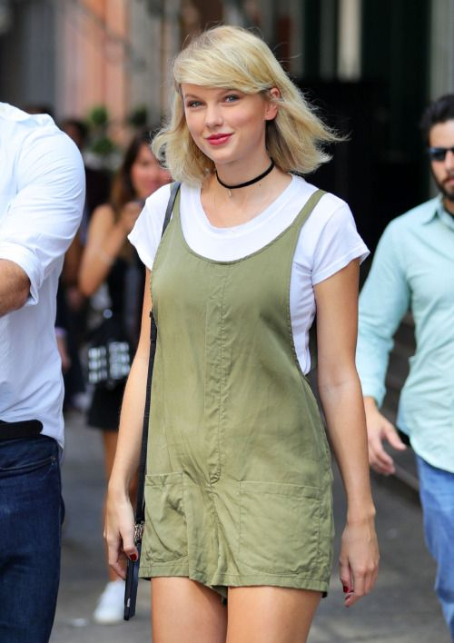 31 august 2016: taylor is seen out and about in NYC