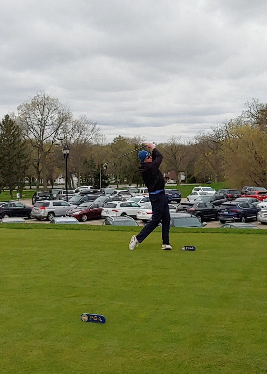 WisconsinPGA's tweet photo. It was a cold one, but a good one. Today's Spring Pro-Pro Better Ball featured plenty of competition and camaraderie. A sold out of field of 104 players made the trip to @BeloitClub to enjoy the day. Today's event was supported by @harrisgolfcars, @laser_golf &amp; @pxg https://t.co/uMFoOAsoDH