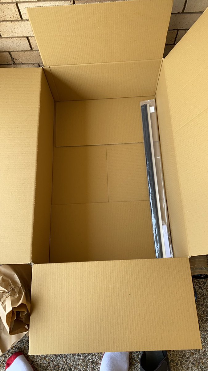 jameslucas3d's tweet image. Damn @AmazonAustralia couldn’t find a bigger box?