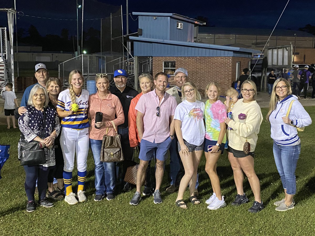 kinzinolan's tweet photo. HUGE SENIOR NIGHT AGAINST BIG SANDY! I hit a homerun and had the game winning double in the bottom of the 7th with 2 outs! I went 5/5. I love this game! Below are some of my hits. @ACRunnersSB https://t.co/lxTtB4W6OP