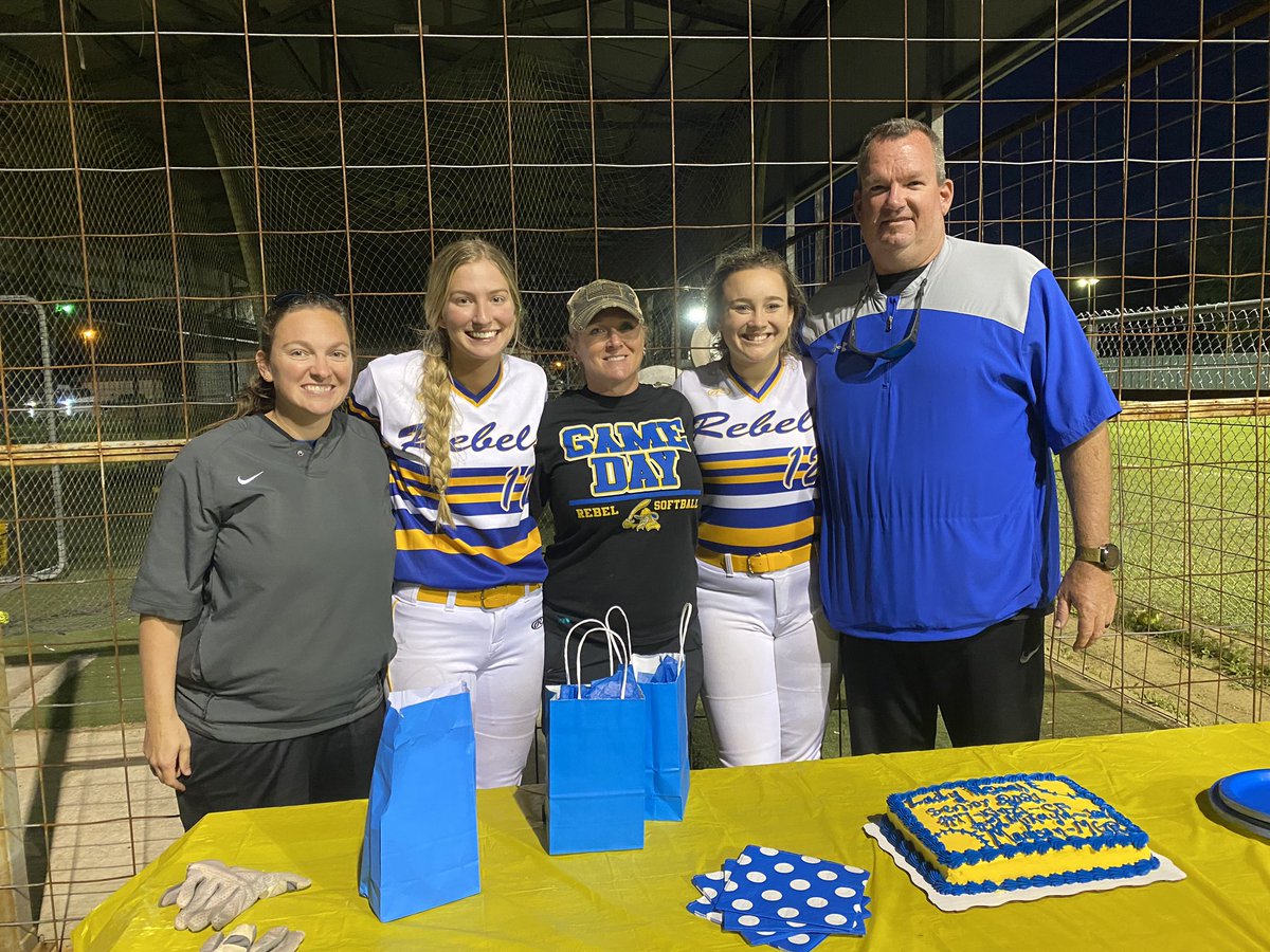 kinzinolan's tweet photo. HUGE SENIOR NIGHT AGAINST BIG SANDY! I hit a homerun and had the game winning double in the bottom of the 7th with 2 outs! I went 5/5. I love this game! Below are some of my hits. @ACRunnersSB https://t.co/lxTtB4W6OP