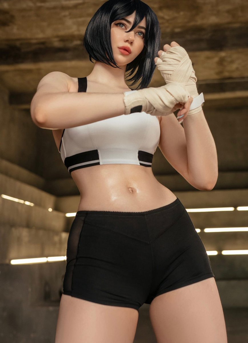Can I be your hero? 🔥

#MikasaAckerman #ShingekiNoKyojin #cosplay https://t.co/9ZCCuCZ2fU