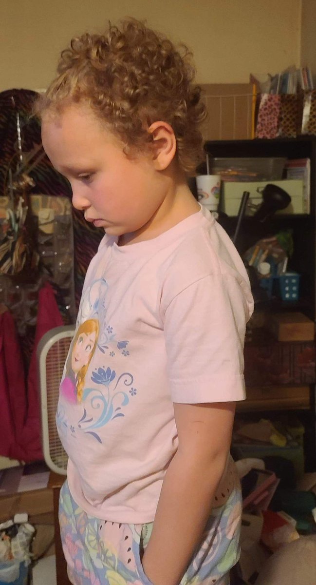Everyone meet Jurnee, she is a 7-year-old frost grade student from Ganiard Elementary in Mt. Pleasant, MI. She went to school and her teacher decided to cut her hair to the scalp.  Our hair is our crown and that teacher stole Jurnee’s crown. 

The teacher still has a job.