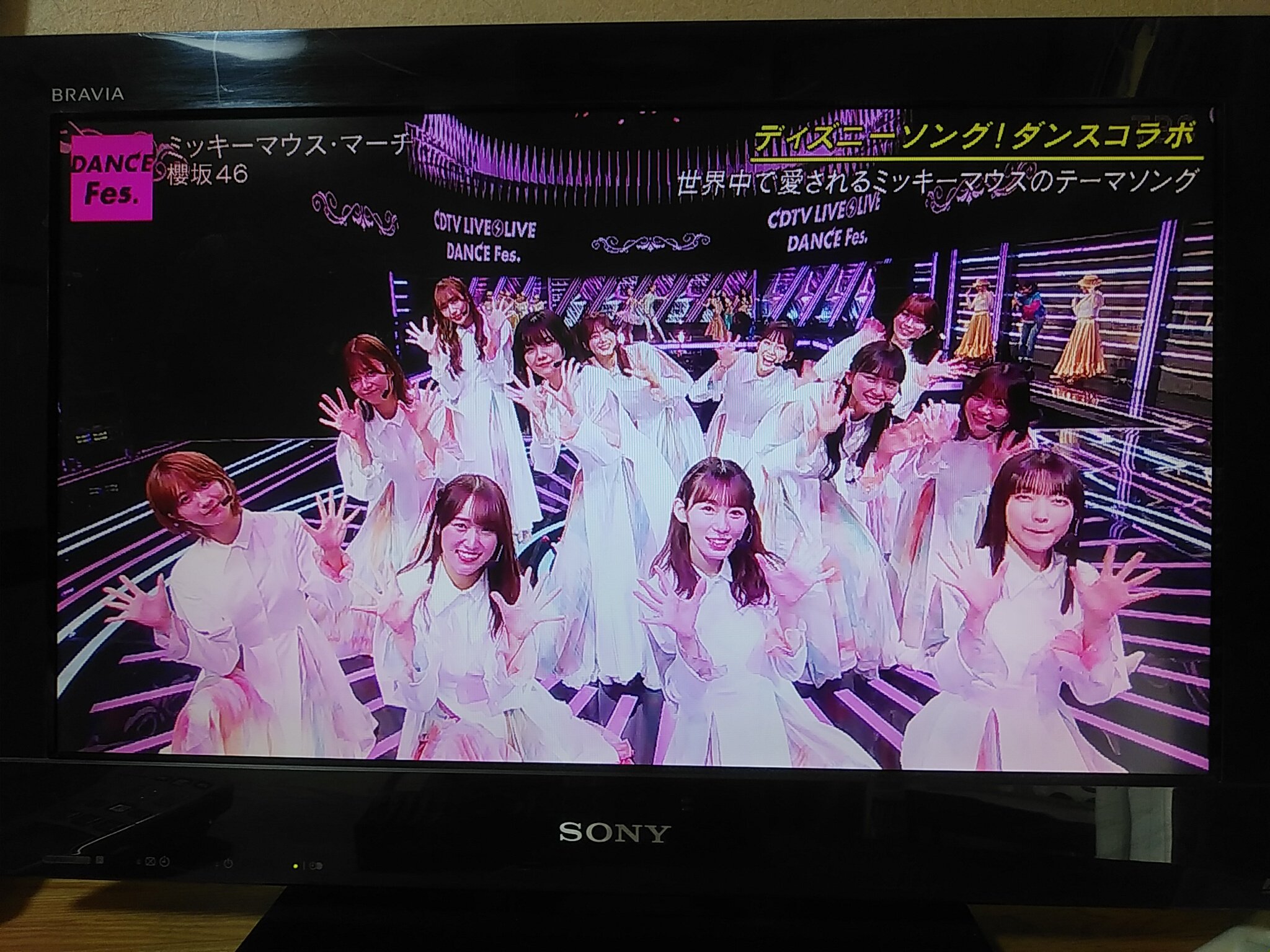 けいきゅんた U Tvitteri Cdtvライブライブ ディズニーソングダンスコラボ 最後は 櫻坂46 全員で ミッキーマウスマーチ も 普段はクールな眼差しでキレッキレダンスのイメージも 歌のお姉さんになったり 笑顔でキュートな振り付けも T Co