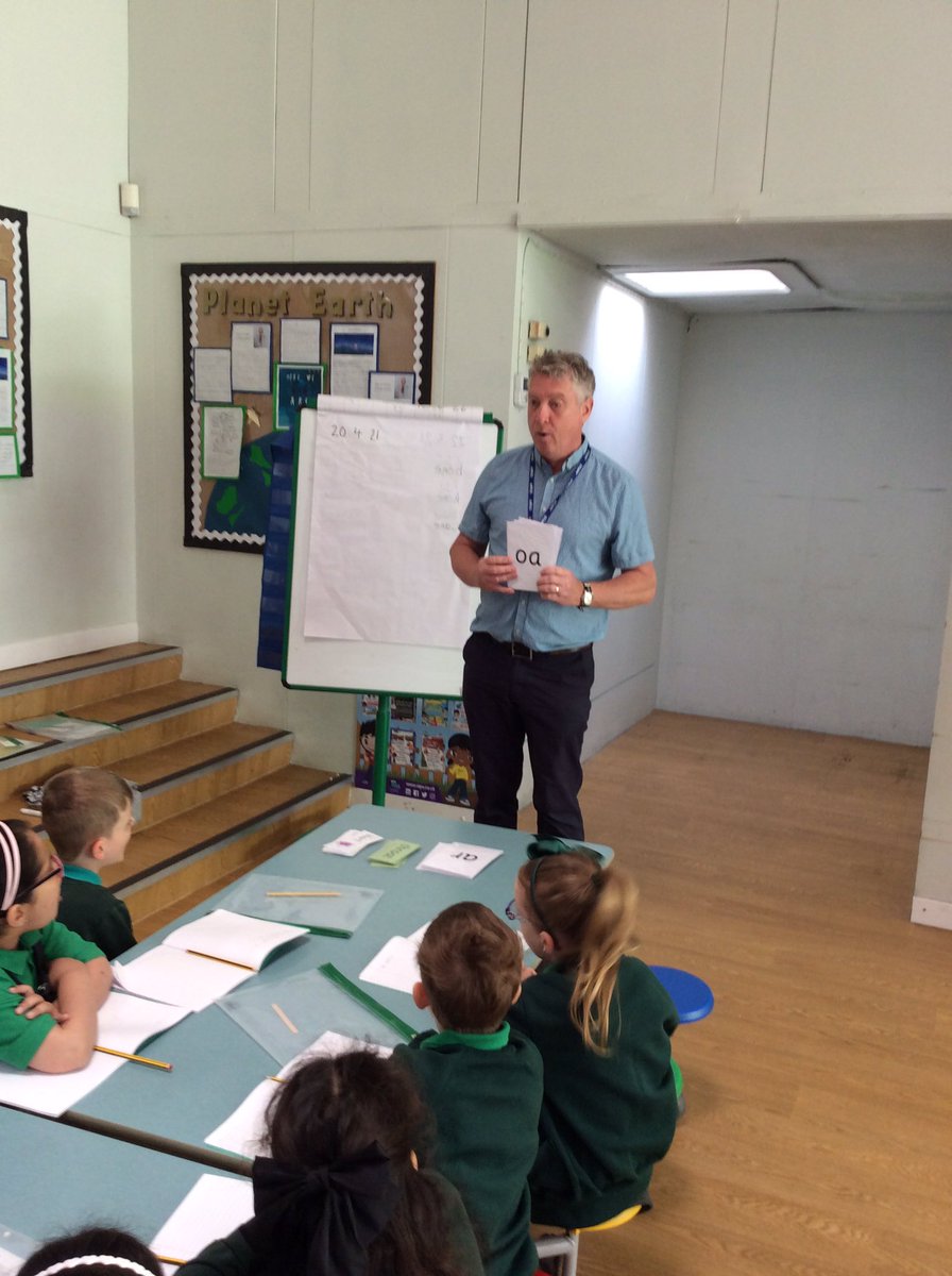 timbertreeaca's tweet image. The children are working so hard today in our morning phonic lessons today!@Green16Michelle @CorngreavesAcad @Timbertree_Head @readwriteinc