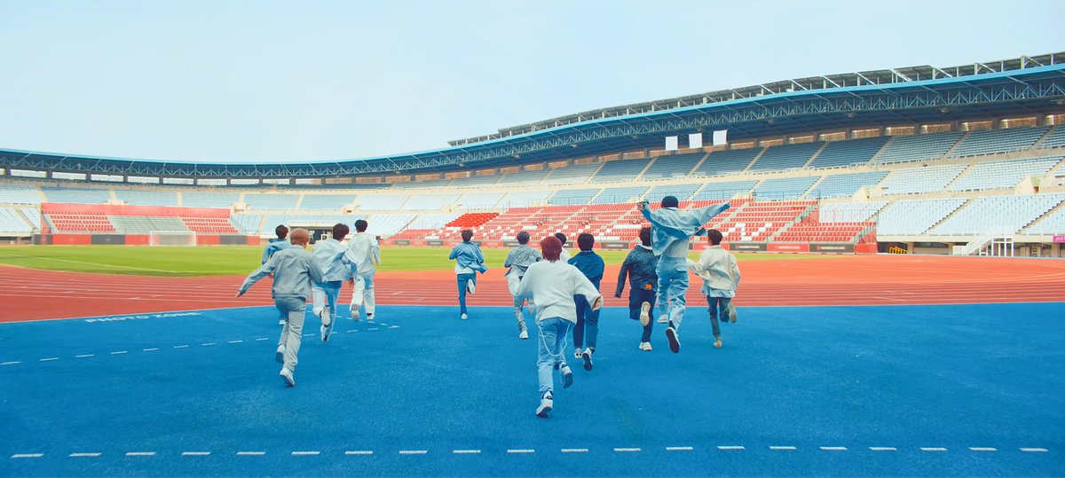 haostelle's tweet photo. hello! will be resting from this account for a few weeks. my dms are still open but please expect really late replies. thank you for understanding and have a good day ♡ https://t.co/6atjUIqtGA