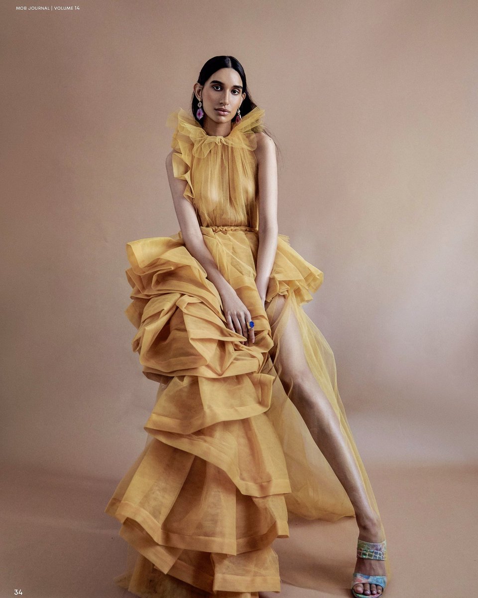 MeenuGraziani's tweet photo. Our 'Iris' Mules for MOB Journal 
Photography: April Alexander @byaprilalexander
MUA: Augustina Valiaugaite @makeupbyaugustina
Styling: Laurel Hunter @lahunterstyling
Model: Ippi Thapar @ippithapar
@amandaferrarip2
#styleinspo #fashionfeature #style  #shoeaddict #editorial https://t.co/GoIPDJlpIO