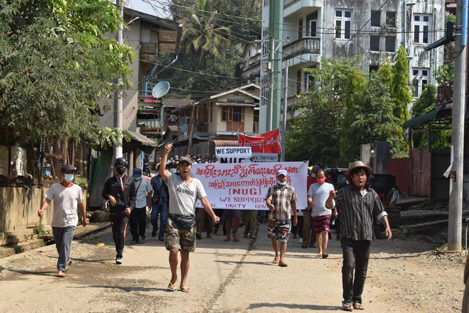 IrrawaddyNews's tweet photo. People in #Kachin  State’s Hpakant Township took to the streets on Apr. 20 to show their support for the National Unity Government (NUG) formed by lawmakers elected in the 2020 general election. (Photo: CJ) 

#WhatsHappeningInMyanmar https://t.co/3EZvnzz1MI