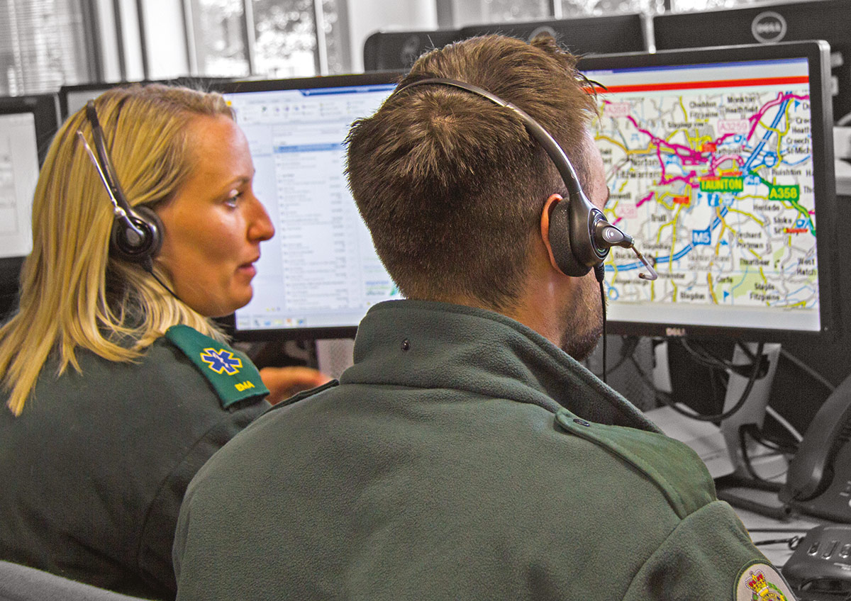 Get more on <a href="/swasFT/">South Western Ambulance Service</a>'s placement of #MentalHealth Practitioners providing #care in the Clinical Hub, whereby #MH Nurses from <a href="/AWPNHS/">AWP Mental Health</a> support the increased frequency of patients calling with #MH presentations, and also reduce the impact on their resources.

aace.org.uk/initiatives/me…