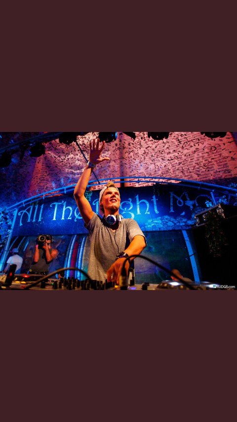 Demi85092835's tweet photo. 3 years without a Legend @Avicii, Love you forever man. Rest on ✨♥️ https://t.co/Cgc53kBPZh