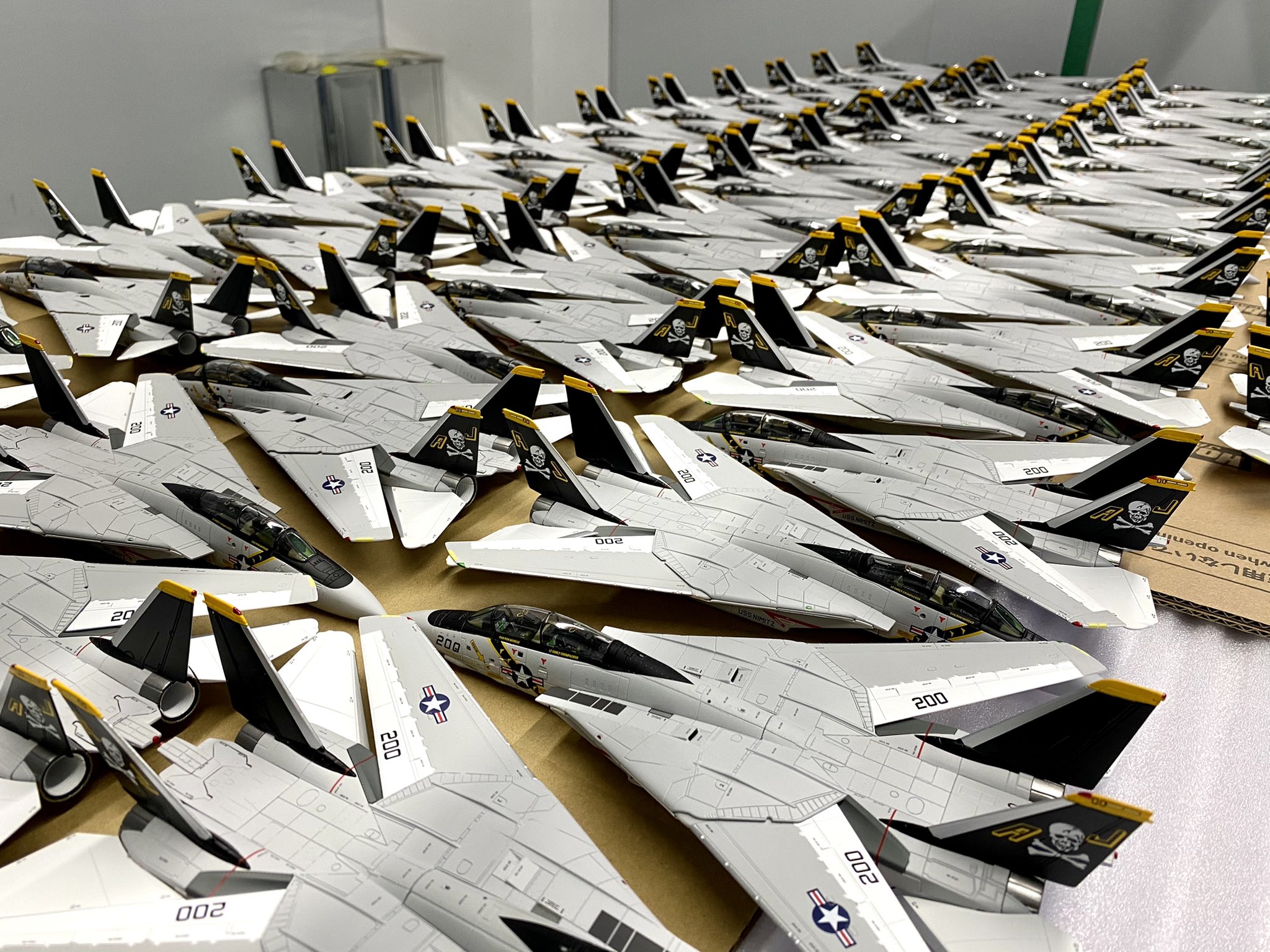 CALiBRE WinGS F-14D トムキャット ※ジャンク CALiBRE WinGS F-14D トムキャット ※ジャンク CALiBRE WinGS F