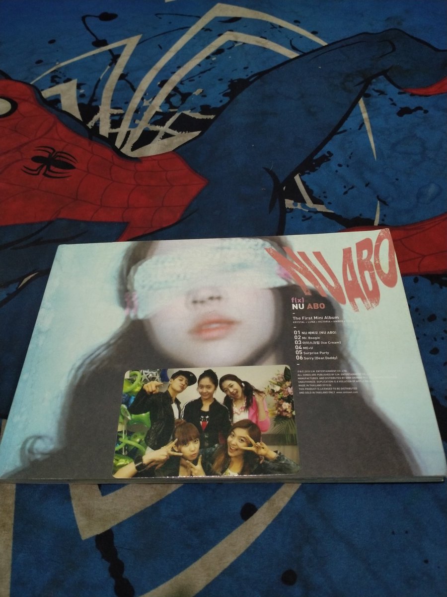 CharacterofR's tweet photo. Finally my f(x) NU ABO Album arrived 😍, thank you ka @Kv9696 udh mau nyariin album Nu Abonya 🙏
#fx #에프엑스 #kpop #kpopalbum #fxalbum #MeU #KRYSTAL #SULLI #luna #amber #victoria #nuabo #2010 #kpopcollection https://t.co/fTcnXyFOEg