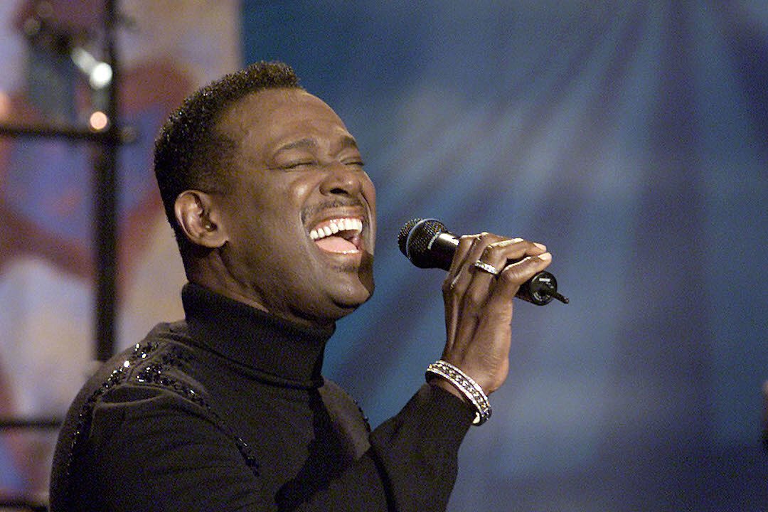 Happy Birthday to the legendary Luther Vandross. Today he would have turned 70 years old. RIP      