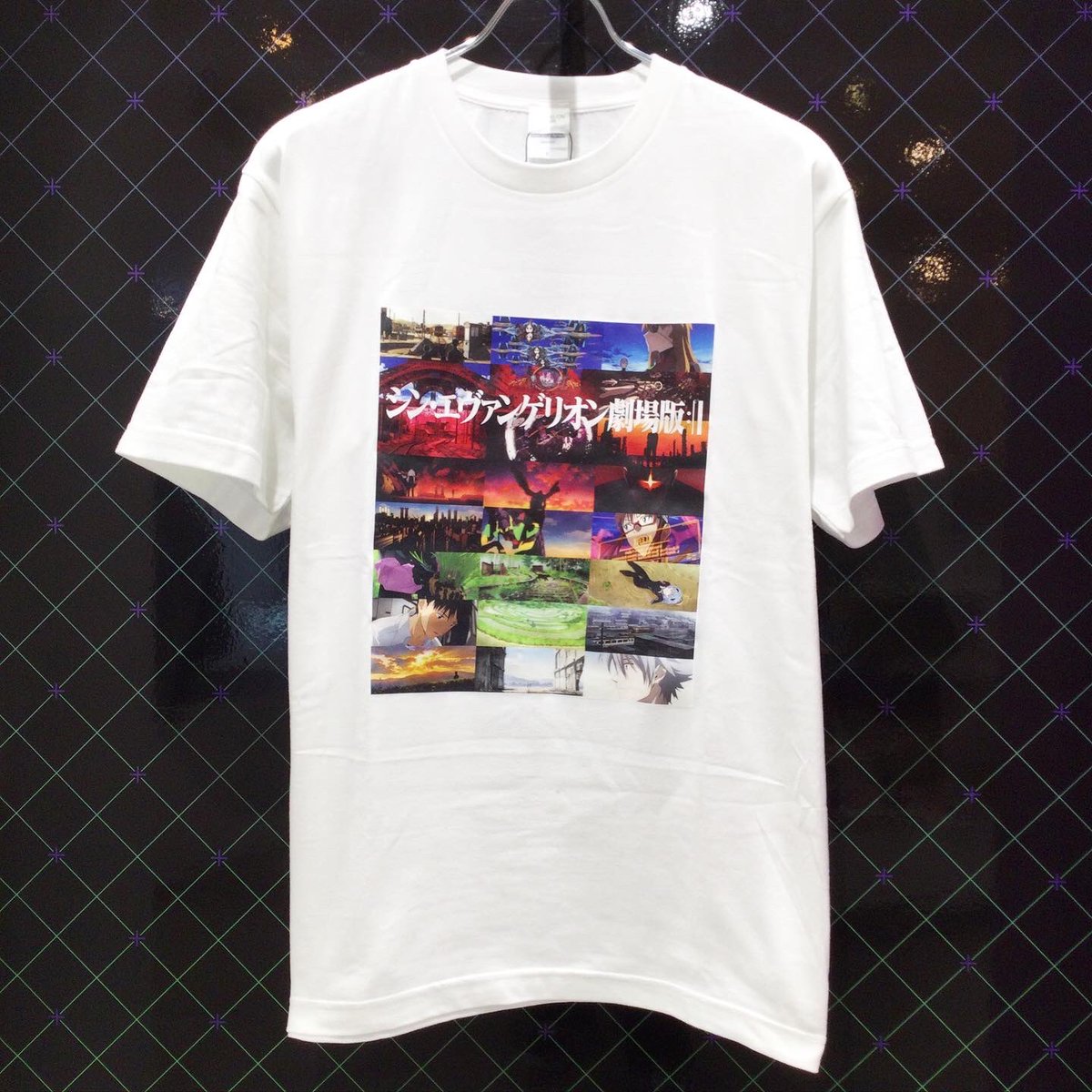 エヴァンゲリオンストア東京01 池袋 新商品 Eva Storeオリジナル シン エヴァンゲリオン劇場版 場面写tシャツ 集合 レイ アスカ マリ が入荷 劇中の印象に残る名シーンや 各パイロットの場面写をピックアップしたデザイン 普段使いは