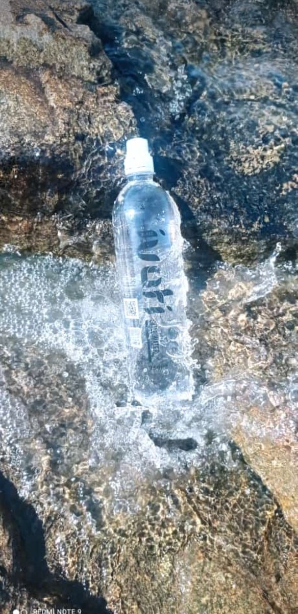 Ndeka24029's tweet image. Burst Ivati still water