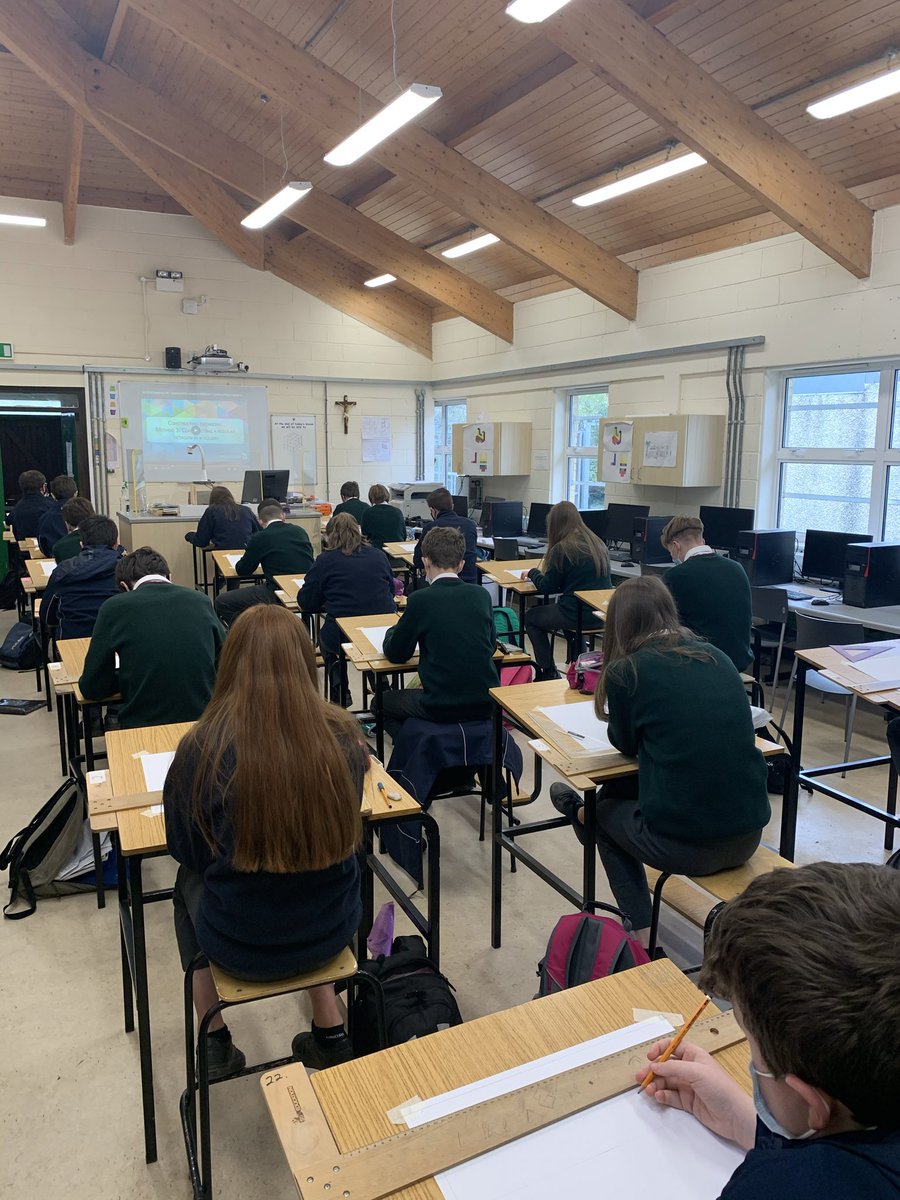 ArdscoilT's tweet image. Our Technical Graphics 1st year group are getting the week off to a great start 👏🏻 #techgraphics