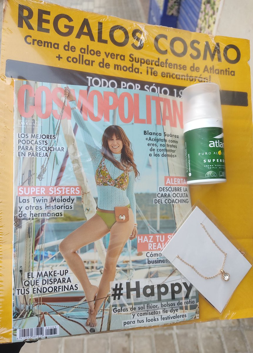 mlorva7's tweet photo. Pues ya es mía y lleva regalicos 😃 #cosmomayo https://t.co/kuSBTz3vCq