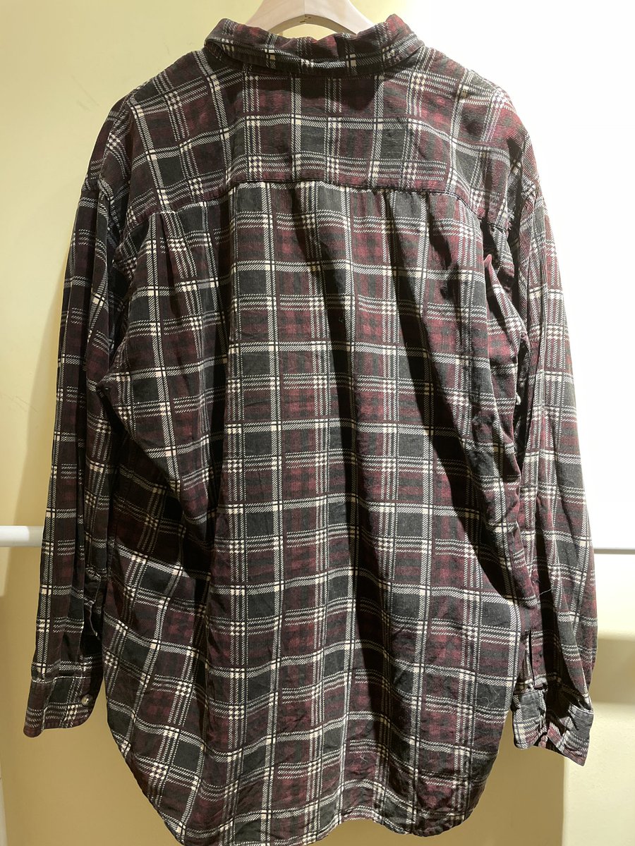 CHIWAWAVINTAGE's tweet image. LEE 格仔條紋襯衫

衣長：82
肩寬：55.5
胸圍：62
袖長：57