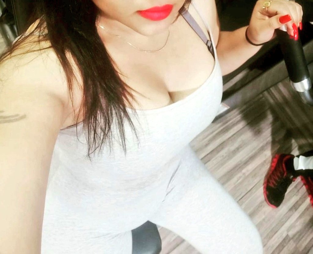 Desipooja786’s pics and videos