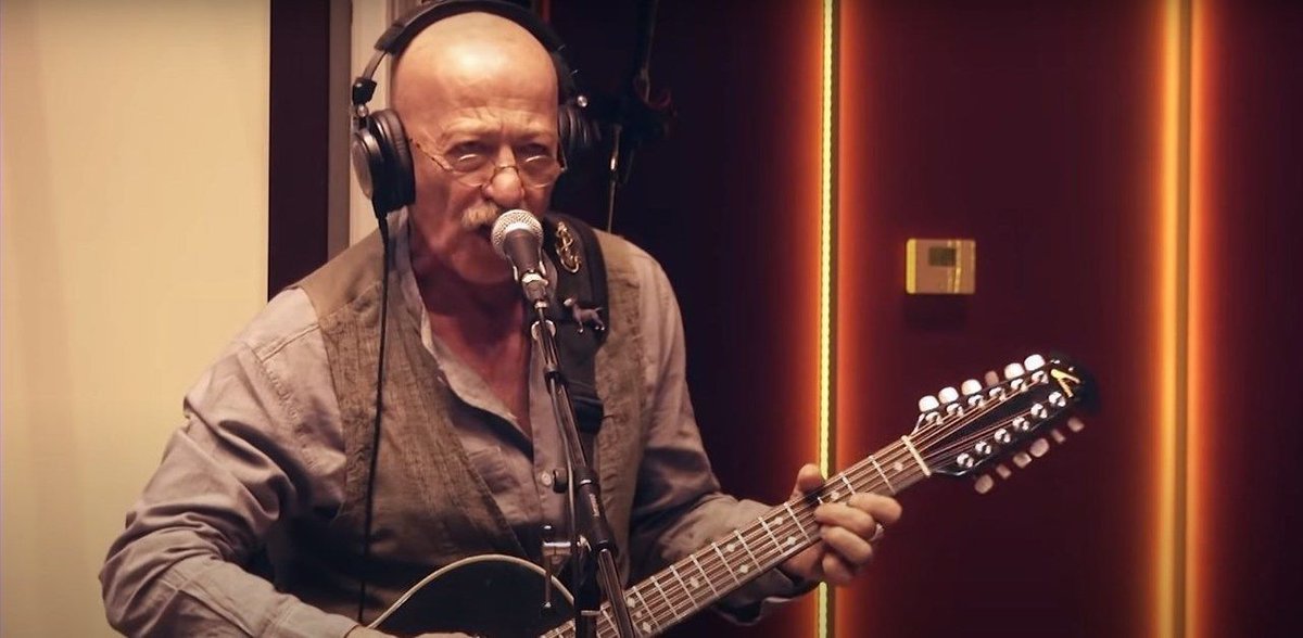 Концерт розенбаума в москве 2021. Александр розенбаум '2020 - ритм лю блюз. Шуфутинский новиков розенбаум в жюри три аккорда. Кому принадлежит серия концертов времена года. Розенбаум концерт на адмирале горшкове.